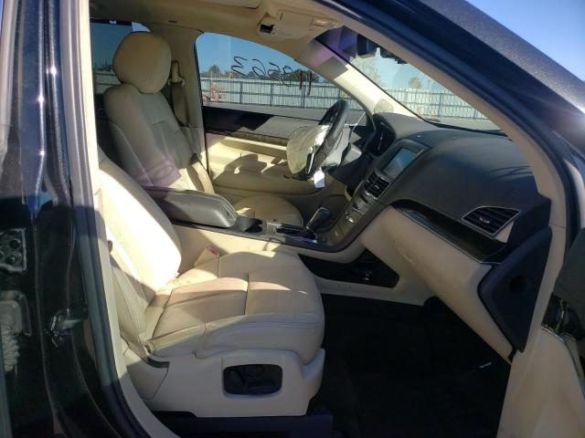 Zdjęcie 5 z aukcji – 2014 LINCOLN MKT z VIN 2LMHJ5AT2EBL53223
