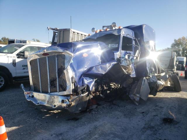 Foto 2 de la subasta – 2021 PETERBILT 389 con VIN 1XPXD49XXMD749458