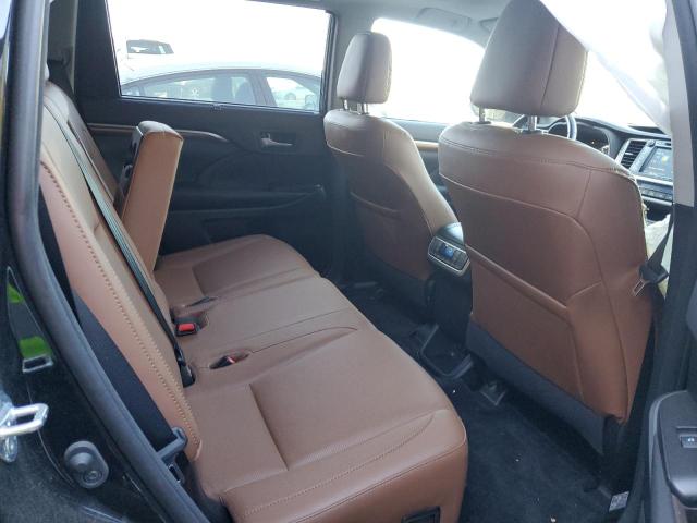 Photo 6 from auction – 2018 TOYOTA HIGHLANDER with VIN 5TDYZRFH7JS280704