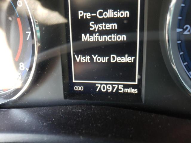 Photo 8 from auction – 2018 TOYOTA COROLLA L with VIN 5YFBURHE0JP758641