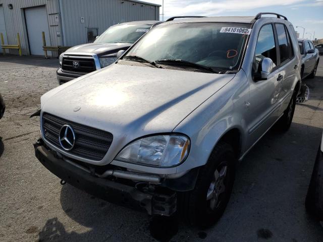 Photo 2 from auction – 2000 MERCEDES-BENZ ML 320 with VIN 4JGAB54E7YA145443
