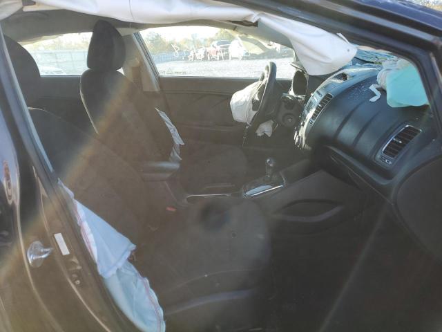 Photo 5 from auction – 2017 KIA FORTE LX with VIN 3KPFK4A70HE138163