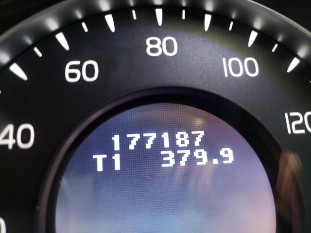 Photo 8 from auction – 2011 VOLVO XC60 3.2 with VIN YV4940DL2B2136103