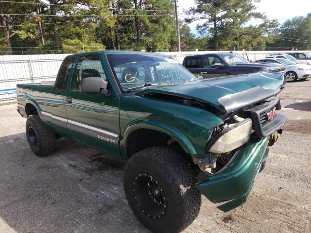 GMC SONOMA 2000 with VIN 1GTCS19W8Y8181351 - Photo from auction