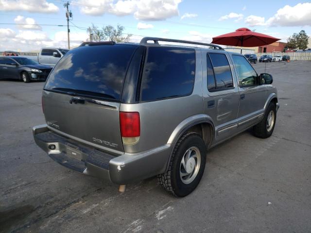 Photo 4 from auction – 2001 CHEVROLET BLAZER with VIN 1GNDT13W21K226259