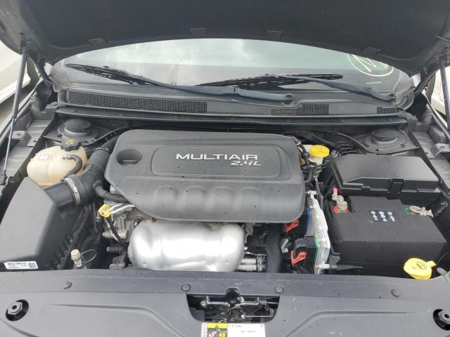 Photo 7 from auction – 2015 CHRYSLER 200 LIMITE with VIN 1C3CCCAB1FN759651