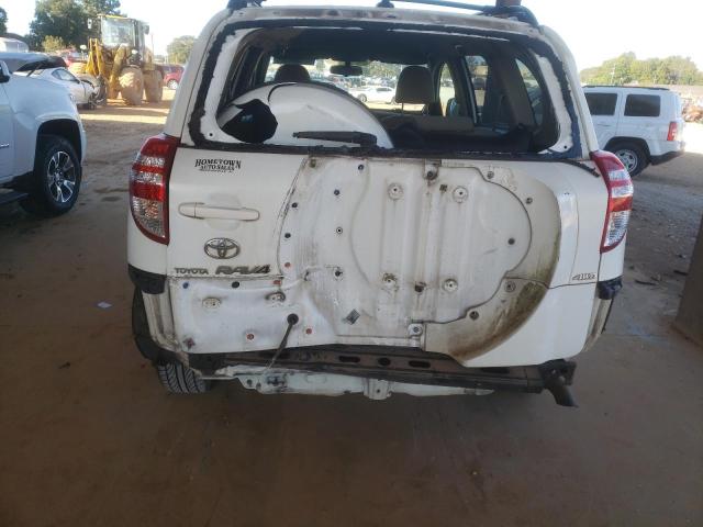 Photo 9 from auction – 2010 TOYOTA RAV4 with VIN JTMBF4DV0AD034938