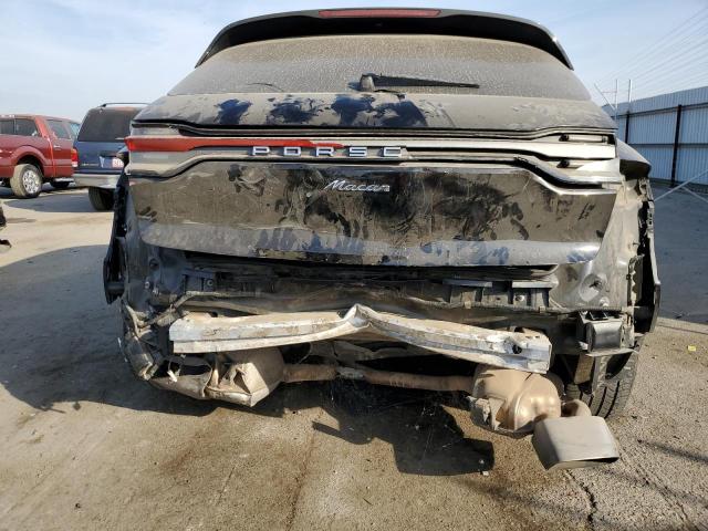Photo 9 from auction – 2019 PORSCHE MACAN with VIN WP1AA2A50KLB04124