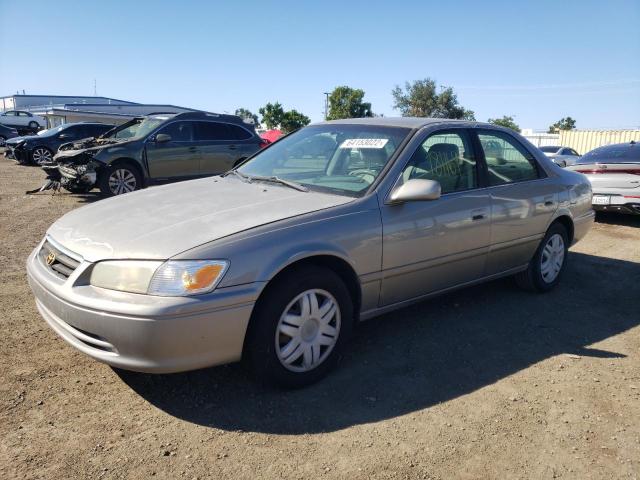 TOYOTA CAMRY CE 2001 with VIN JT2BG22K510557141 - Photo from auction