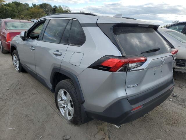 Photo 3 from auction – 2019 TOYOTA RAV4 XLE with VIN JTMP1RFV7KD513275