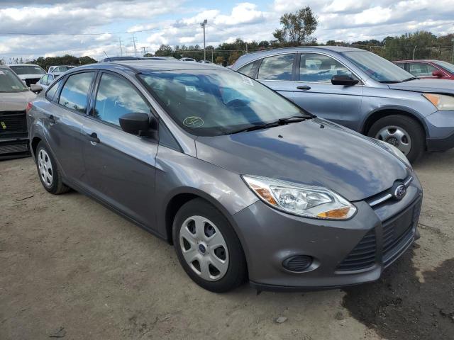 FORD FOCUS S 2014 with VIN 1FADP3E23EL458636 - Photo from auction