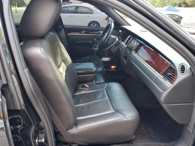Photo 5 from auction – 2011 LINCOLN TOWN CAR E with VIN 2LNBL8EV8BX758347