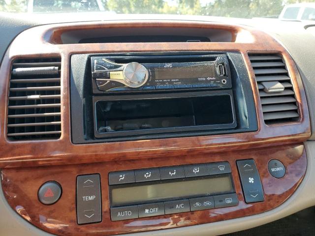 Photo 9 from auction – 2004 TOYOTA CAMRY LE with VIN 4T1BE32KX4U286301