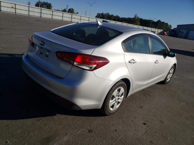 Photo 4 from auction – 2017 KIA FORTE LX with VIN 3KPFL4A73HE119622