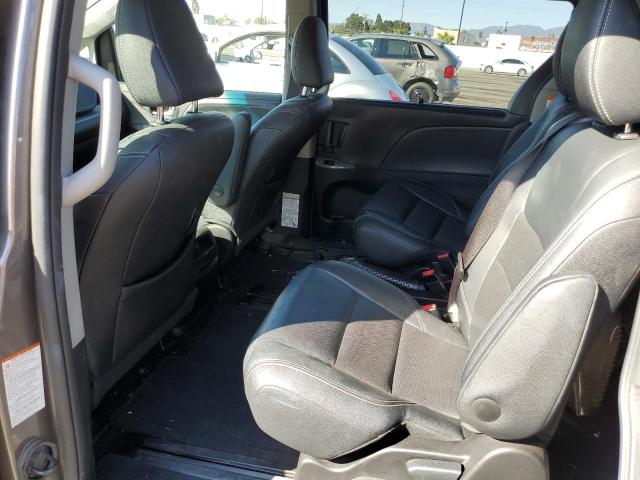 Photo 6 from auction – 2016 TOYOTA SIENNA SE with VIN 5TDXK3DC1GS709235