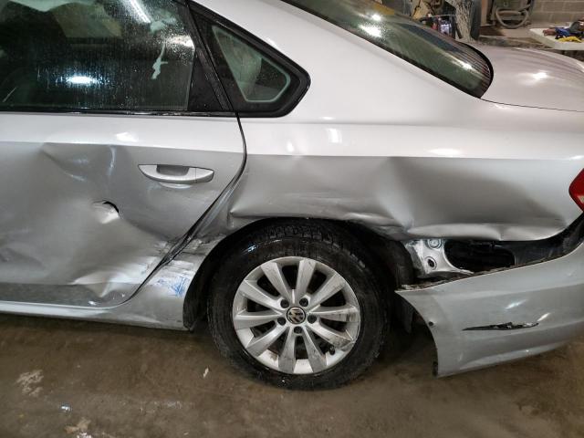 Photo 9 from auction – 2013 VOLKSWAGEN PASSAT S with VIN 1VWAP7A36DC132537