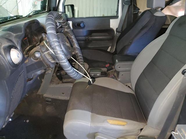 Photo 5 from auction – 2007 JEEP WRANGLER X with VIN 1J4FA24127L128426