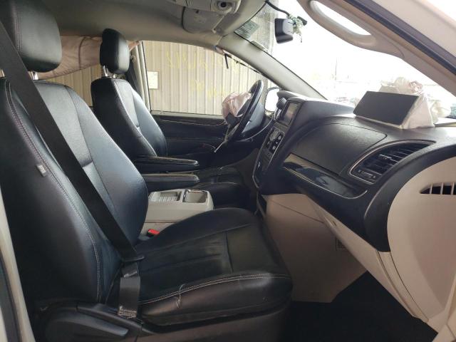 Photo 5 from auction – 2013 CHRYSLER TOWN & COU with VIN 2C4RC1BGXDR690818