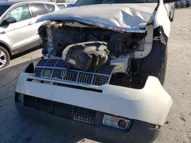 Photo 9 from auction – 2008 LINCOLN MKX with VIN 2LMDU68C58BJ13962