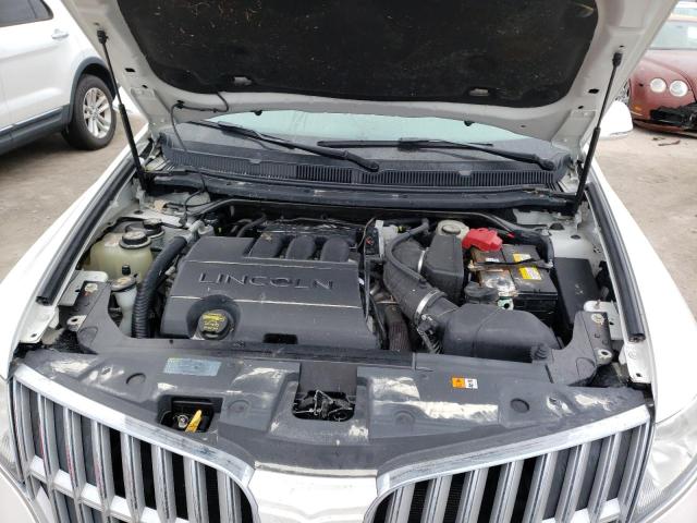 Photo 7 from auction – 2011 LINCOLN MKT with VIN 2LMHJ5FR2BBJ50163