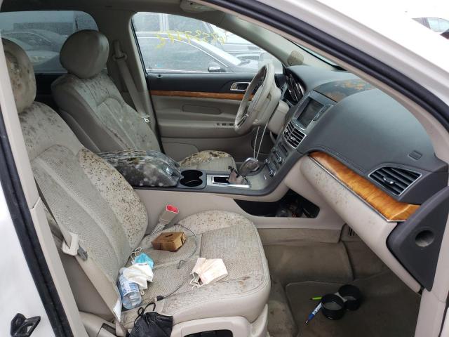 Photo 5 from auction – 2011 LINCOLN MKT with VIN 2LMHJ5FR2BBJ50163
