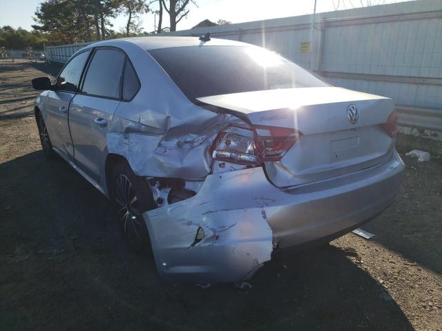 Photo 3 from auction – 2015 VOLKSWAGEN PASSAT S with VIN 1VWAT7A30FC067733