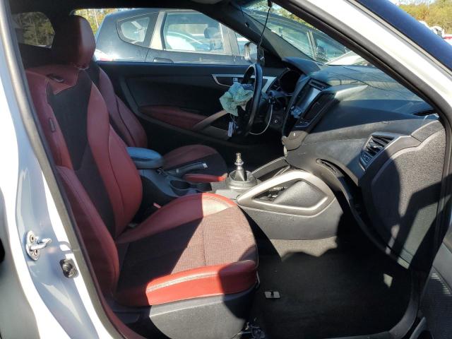 Photo 5 from auction – 2016 HYUNDAI VELOSTER T with VIN KMHTC6AE3GU302785