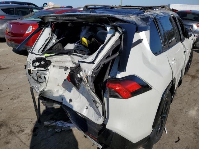 Photo 9 from auction – 2020 TOYOTA RAV4 XSE with VIN JTMEWRFV3LJ047100