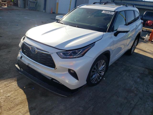Photo 2 from auction – 2022 TOYOTA HIGHLANDER with VIN 5TDEBRCH6NS083234