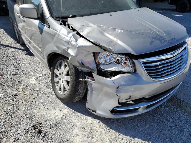 Photo 9 from auction – 2015 CHRYSLER TOWN & COU with VIN 2C4RC1BG1FR577214