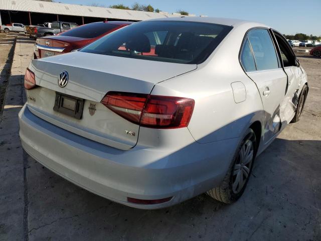 Photo 4 from auction – 2017 VOLKSWAGEN JETTA S with VIN 3VW2B7AJXHM397693