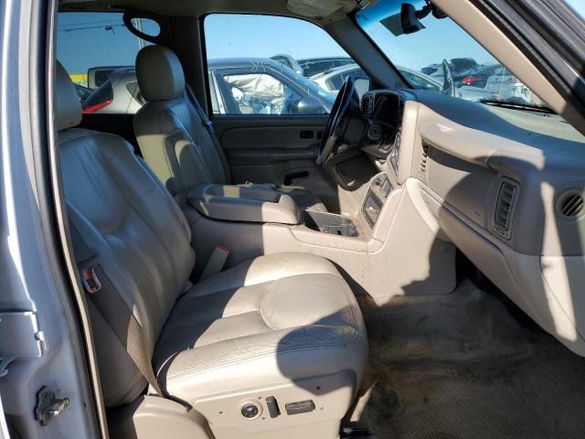 Photo 5 from auction – 2005 CHEVROLET SUBURBAN K with VIN 3GNFK16Z95G294539