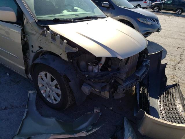 Photo 9 from auction – 2016 CHRYSLER TOWN & COU with VIN 2C4RC1BG5GR246170