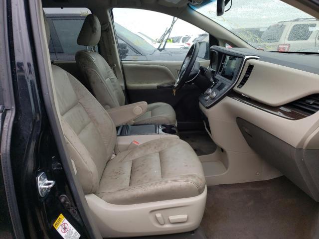 Photo 5 from auction – 2017 TOYOTA SIENNA XLE with VIN 5TDYZ3DC8HS774441
