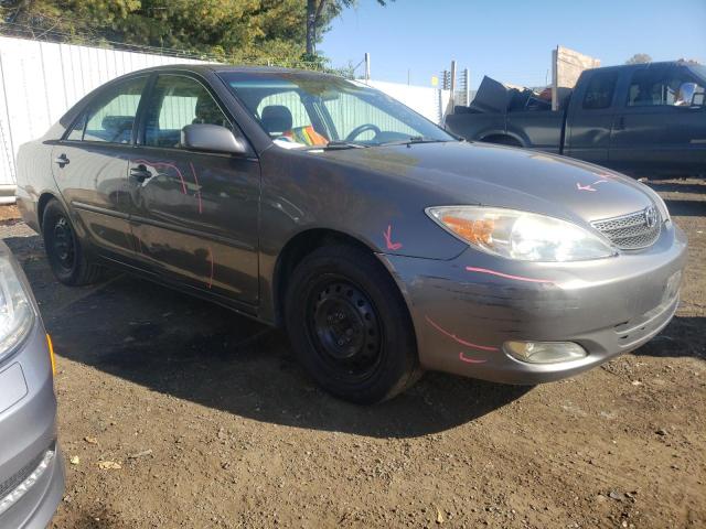 TOYOTA CAMRY LE 2004 with VIN 4T1BE32K24U937629 - Photo from auction