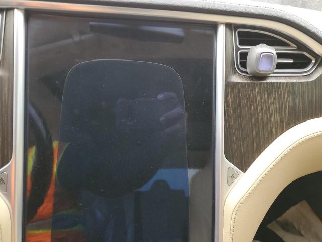 Photo 8 from auction – 2013 TESLA MODEL S with VIN 5YJSA1DN3DFP27822
