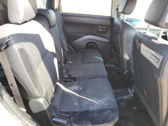 Photo 6 from auction – 2012 MITSUBISHI OUTLANDER with VIN JA4AS3AW1CU019957