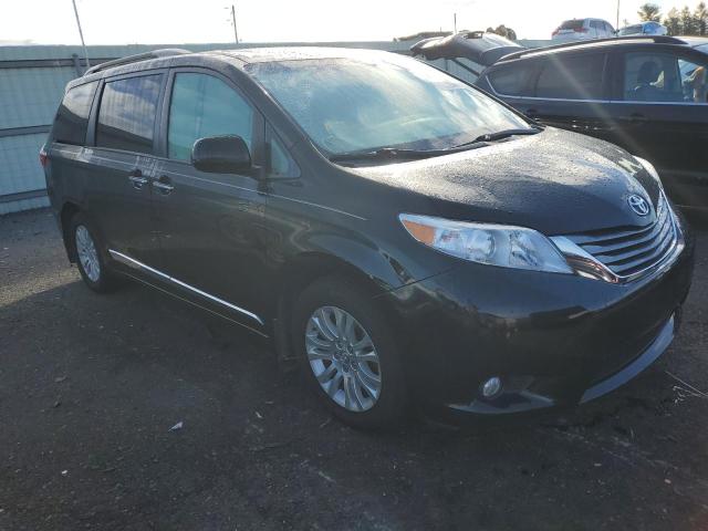 Photo 9 from auction – 2017 TOYOTA SIENNA XLE with VIN 5TDYZ3DC4HS854853