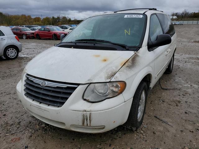 Photo 9 from auction – 2007 CHRYSLER TOWN & COU with VIN 2A4GP54L27R218933