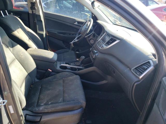 Photo 5 from auction – 2016 HYUNDAI TUCSON SE with VIN KM8J23A49GU235707