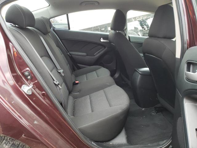 Photo 6 from auction – 2017 KIA FORTE LX with VIN 3KPFK4A70HE116518