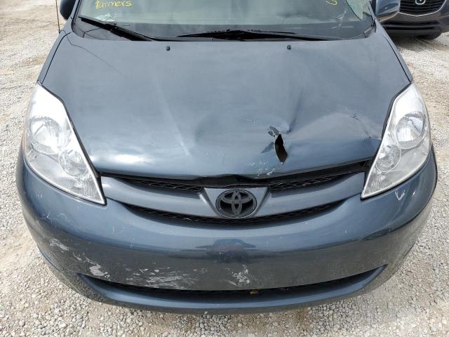 Photo 7 from auction – 2010 TOYOTA SIENNA CE with VIN 5TDKK4CC8AS333271