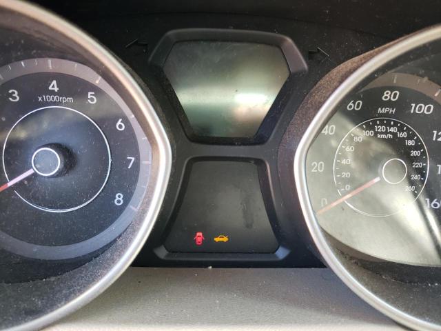 Photo 8 from auction – 2016 HYUNDAI ELANTRA SE with VIN 5NPDH4AE3GH752901
