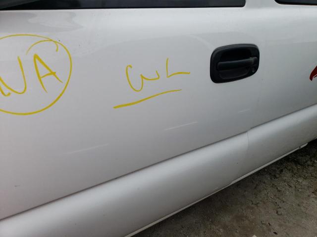 Photo 9 from auction – 2006 CHEVROLET SILVERADO with VIN 1GCHC29U66E206852