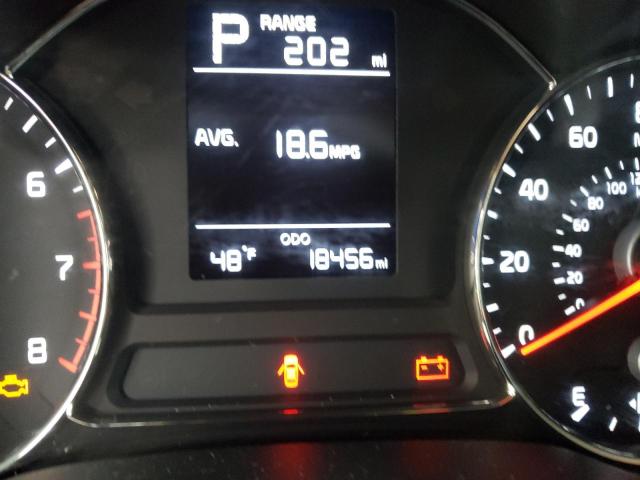 Photo 8 from auction – 2017 KIA FORTE LX with VIN 3KPFK4A70HE116518