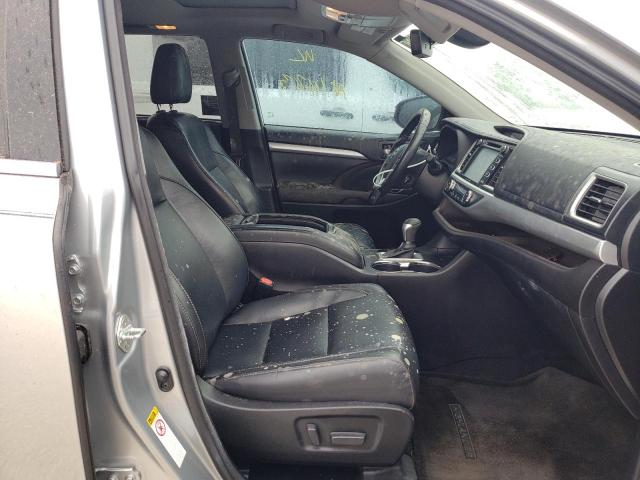 Photo 5 from auction – 2018 TOYOTA HIGHLANDER with VIN 5TDKZRFH8JS528321