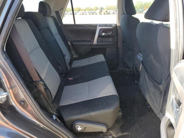 Photo 6 from auction – 2018 TOYOTA 4RUNNER SR with VIN JTEZU5JR7J5184178