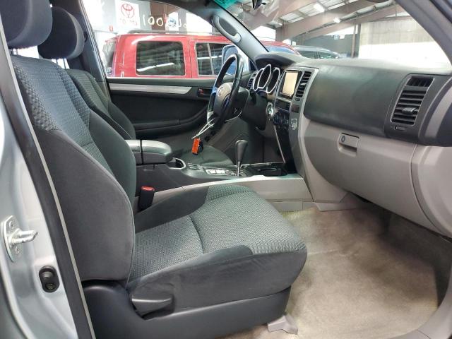 Photo 5 from auction – 2005 TOYOTA 4RUNNER SR with VIN JTEBT14R550053861