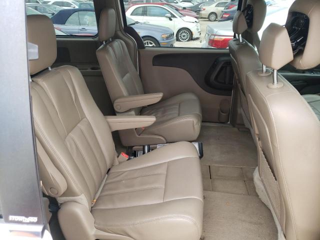 Photo 6 from auction – 2014 CHRYSLER TOWN & COU with VIN 2C4RC1BG4ER164038