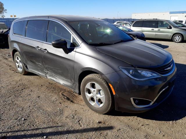 CHRYSLER PACIFICA H 2019 with VIN 2C4RC1H71KR584679 - Photo from auction